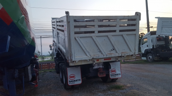 ขาย HINO MEGA FM1A 344 แรงม้า ปี 56 กระบะดั้มสามมิตร เครื่องดี เกียร์ดี ช่วงล่างดี รถสดสววพร้อมใช้งาน เอกสารพร้อมโอน สนใจติดต่อเรา ดำสุโขทัย โทร 089-7087998,081-7855503 หรือเยี่ยมชมเว็ปไซได้ที่ www.dum-sukhothai.com เรายินดีให้บริการค่ะ ขาย HINO MEGA FM1A 344 แรงม้า ปี 56 กระบะดั้มสามมิตร เครื่องดี เกียร์ดี ช่วงล่างดี รถสดสววพร้อมใช้งาน เอกสารพร้อมโอน สนใจติดต่อเรา ดำสุโขทัย โทร 089-7087998,081-7855503 หรือเยี่ยมชมเว็ปไซได้ที่ www.dum-sukhothai.com เรายินดีให้บริการค่ะ