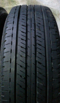 ยางบริสโตน.215/70/15ปี4711 เส้น700บ ยางบ้าน/ใช้น้อย/ไร้ตำหนิ เพิ่มเติม.0879050181-0995357594.ส่งได้!!