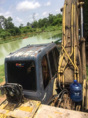 ขาย 465,000  KOBELCO sk 200 MARK 3  เครื่อง แน่นแรงสุดยอด   6D31-Turbo  ปั้ม แรงสุดยอด K3V โช่หนา เอวแน่น แอร์หนาว เอกสารชื้อขาย  รถอยู่ จ.ร้อยเอ็ด  090-772-3710 090-772-3708