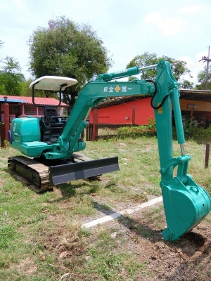 ขายรถขุดแบคโฮ KOMATSU Pc25-7 ขนาดPc25 รถเก่านอกแท้100\% (คอลโทลน้ำมัน เครื่องแน่น ระบบไว ช่วงล่างสวย รถพร้อมใช้งาน เอกสารใบอินวอยครบ             ????ราคา 360,000฿???? ☎️สนใจติดต่อ 096-3268553 (สถิตย์พันธ์) ID LINE 0963268553 ????ร้านรุ่งเจริญแทรกเตอร์ อำเภ