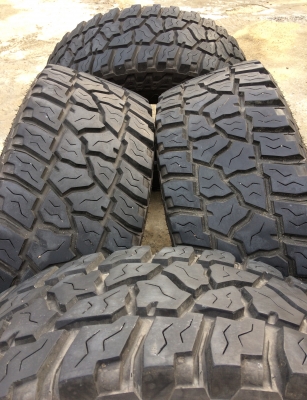 ขายยาง MICKEY THOMPSON 285/75/16 MADE IN USA สวยๆ