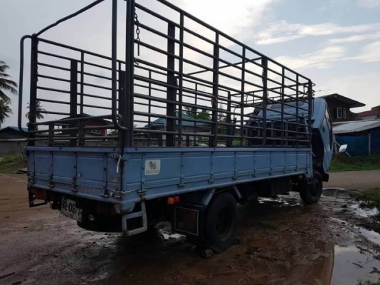 ขาย 395,000 บาท ISUZU NPR66PX5 T ปี 41 เครื่อง 4HF1-120 แรง ยาว 5 เมตร หัวบาง ยางดี คัสชีสวย เอกสารเล่มทะเบียน รถอยู่ ราชบุรี 090-772-3710 090-772-3708