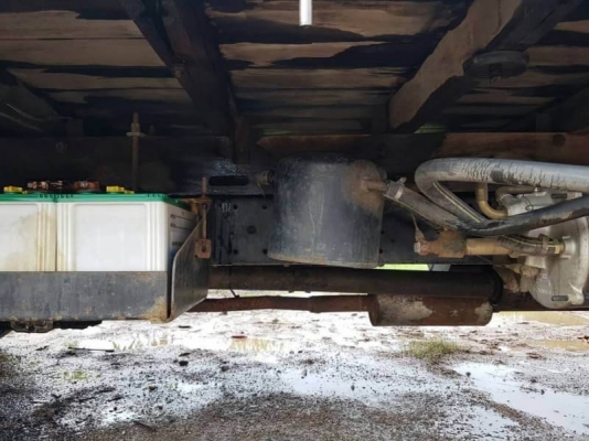ขาย 395,000 บาท ISUZU NPR66PX5 T ปี 41 เครื่อง 4HF1-120 แรง ยาว 5 เมตร หัวบาง ยางดี คัสชีสวย เอกสารเล่มทะเบียน รถอยู่ ราชบุรี 090-772-3710 090-772-3708
