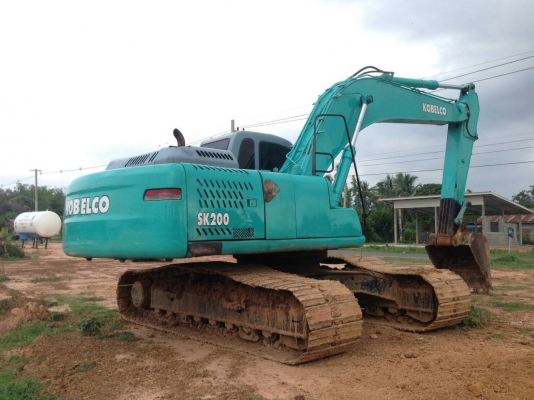 ขาย 985,000 เก่านอก 2 ปี  KOBELCO SK200 MARK 6 YN07 LQC  เครื่องดี ปั้มแรง โช่ใหม่ 2 ข้าง เอวแน่น ไฟฟ้าครบ แอร์เย็น เอกสารอินวอยท์ รถอยู่ สุรินทร์ 090-772-3710 090-772-3708