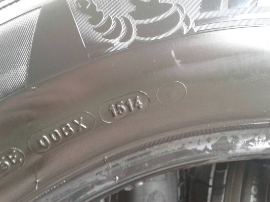 ยาง มีชลีน 265/60R18 ปี14  3 เส้น ราคา 2900 บาท