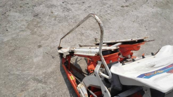 รถเกี่ยวข้าวเดินตาม KUBOTA RA50Z ราคาพิเศษ 15,000 บาท รหัสสินค้า : 81004776 www.nihonmono.com