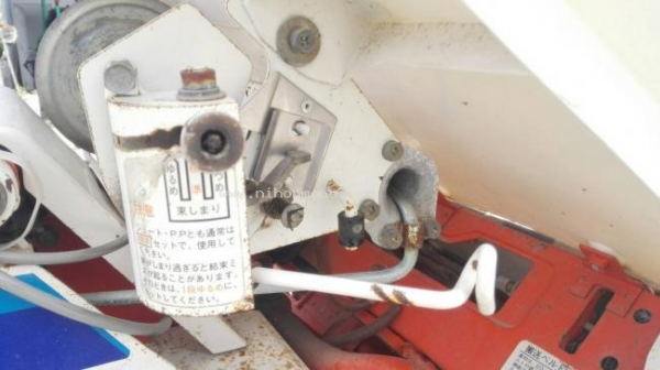 รถเกี่ยวข้าวเดินตาม KUBOTA RA50Z ราคาพิเศษ 15,000 บาท รหัสสินค้า : 81004776 www.nihonmono.com