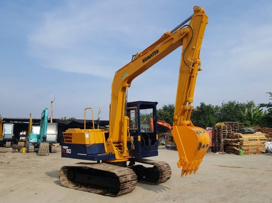 ขาย!! &gt;&gt;&gt; Komatsu Pc60 รุ่น 3 พร้อมใช้ เครื่อง 4D95 &lt;&lt;&lt; เบอร์ติดต่อ 098-7155789