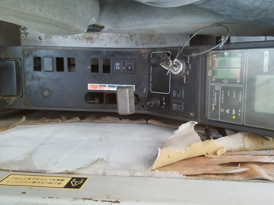 ขาย!! >>> Kobelco Sk60 mark3 รถนอก มีใบดัน พร้อมใช้ <<< เบอร์ติดต่อ 098-7155789