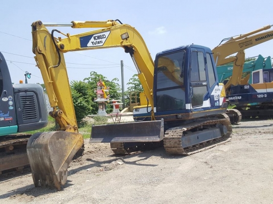 ขาย!! >>> Kobelco Sk60 mark3 รถนอก มีใบดัน พร้อมใช้ <<< เบอร์ติดต่อ 098-7155789