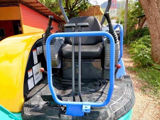 ขายรถแบ๊คโฮเก่านอก ยี่ห้อ : KOMATSU แบบ : PC30MR-1 ระบบดี เอวแน่น เครื่องนิ่ม แทรกยาง ปั้มนิ้วคอนโทนสั้น ราคา 420,000 บาท ตอรองได้ สนใจติดต่อ : 099-907-9273 กิ๊ฟ กมลชนก