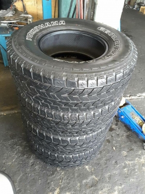 Yokohama AT-S ขนาด 265-75-16 ปี15 สวยๆ 1ชุด