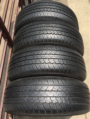 ยาง Dunlop 225 65 17 กลางปี15 ดอกเต็ม เนื้อนิ่มๆ ใช้ยาว ราคาไม่แพง