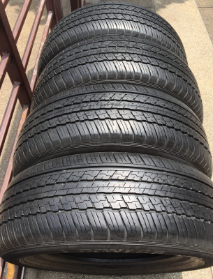 ยาง Dunlop 225 65 17 กลางปี15 ดอกเต็ม เนื้อนิ่มๆ ใช้ยาว ราคาไม่แพง