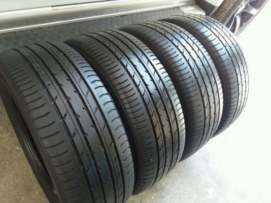 ขายยาง Yokohama decibel 205 55 16 ปี 15 ขายยาง Yokohama decibel 205 55 16 ปี 15