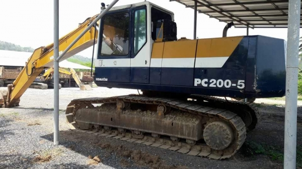 ขายรถแบโค PC200-5 คอลโทลยาว แอร์เย็น เอวแน่น ช่วงล่างดี เอกสารใบอินวอย ราคา600,000 สนใจโทร 090-8588220คุณนะ 093-3258446คุณบิว เว็บไซต์ส่วนตัว www.narong2truck.com www.truck.in.th/498 ID: narong498 ID: 09332584461 เพจ Facebook ณรงค์ ซื้อขายรถมือสอง กลุ่ม F