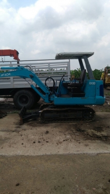 ขายด่วน รถแม็คโคร Kubota KH60 + Hitachi รถเก่านอก พึ่งนำเข้ามา ยังไม่เคยใช้งานในไทย เทียบเท่า PC35 พร้อมใช้งาน