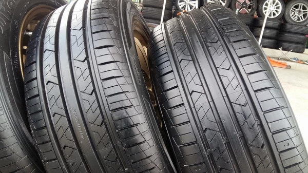 ขายล้อแม็กมือ2 re30 15"×7" et38 ยางปี17 สนใจติดต่อร้าน ก.เจริญการยางครับ 081-3747940 ขายล้อแม็กมือ2 re30 15"×7" et38 ยางปี17 สนใจติดต่อร้าน ก.เจริญการยางครับ 081-3747940