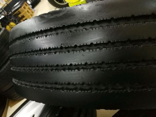 ล้อกะทะรถบรรทุก6รูขอบ17.5พร้อมยางmaxxis 215-75R17.5 สภาพสวยราคาถูก ล้อกะทะรถบรรทุก6รูขอบ17.5พร้อมยางmaxxis 215-75R17.5 สภาพสวยราคาถูก