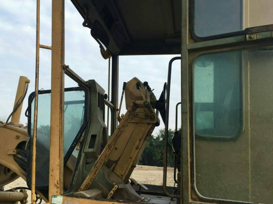 ขายรถเกรดCat12gสภาพสวยพร้อมใช้ ติดต่อคุณอ๊อฟ พิจิตร086-737-9991