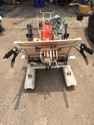 รถดำนาปลูกข้าว KUBOTA NS300 เครื่องแน่น สภาพดีมาก สตาร์ติด