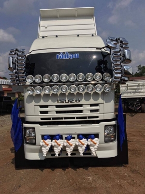 Isuzu 360 แรง ปี 56 กระบะดัมพ์สามมิตรแท้แม่ลูก 3 เพลา ทะเบียนพร้อม