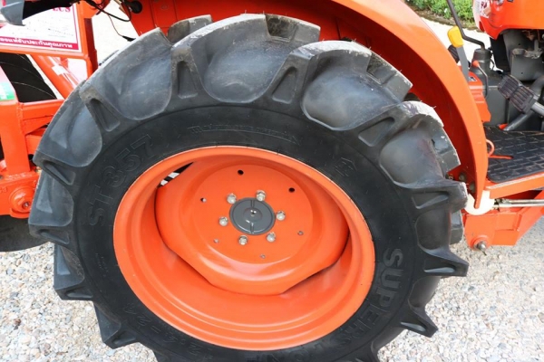 คูโบต้า L3608DT 2 เพลา เกรด A ทำงาน 471 ชั่วโมง ชุดดันหน้าช้าง ผานหลังใหม่ ราคา 335000 บาท