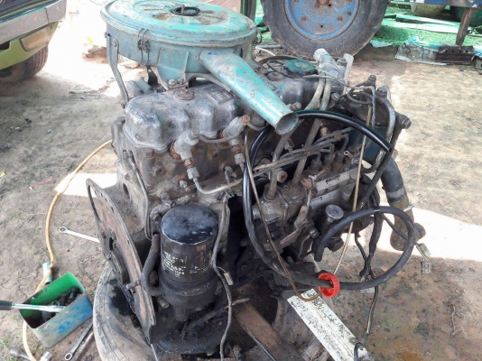 ขายเครื่องอิซูซุ C190เครื่องยกลง เครื่องติดปกติ สนใจ081-7915677