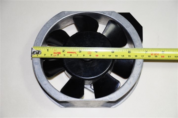 พัดลมโครงอลูมิเนียม 6 นิ้ว ยี่ห้อ Maxi Made in Japan