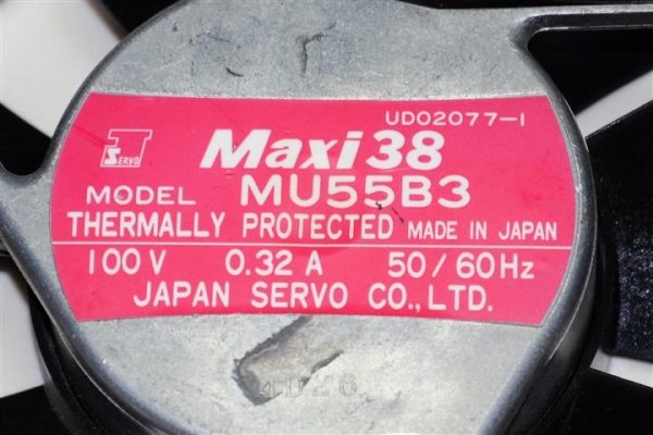 พัดลมโครงอลูมิเนียม 6 นิ้ว ยี่ห้อ Maxi Made in Japan