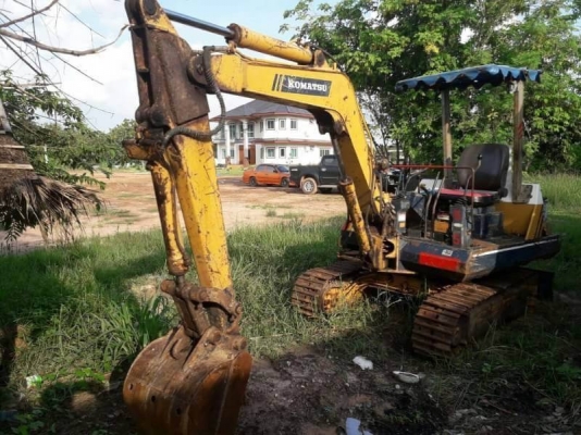 ขาย 175,000 บาท KOMATSU PC 30-5 สภาพสวยพร้อมใช้งาน เครื่องปั้มดี โซ่ช่วงล่างสวย รถใช้งานปกติ เอกสารอินวอย  รถอยู่ จ.มหาสารคาม โทร&amp;ไอดีไลน์ 0610710295