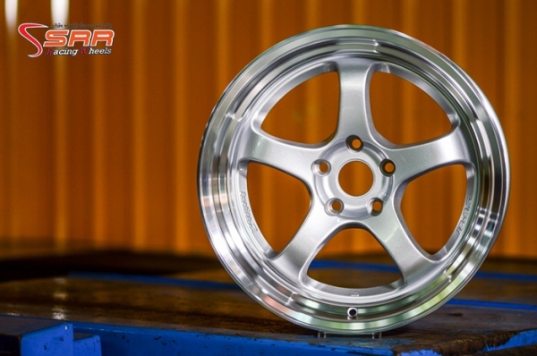 S1R ขอบ18 มีจำหน่ายที่ทรัพย์รุ่งเรืองยางยนต์ สาขาสุขสวัสดิ์ 39