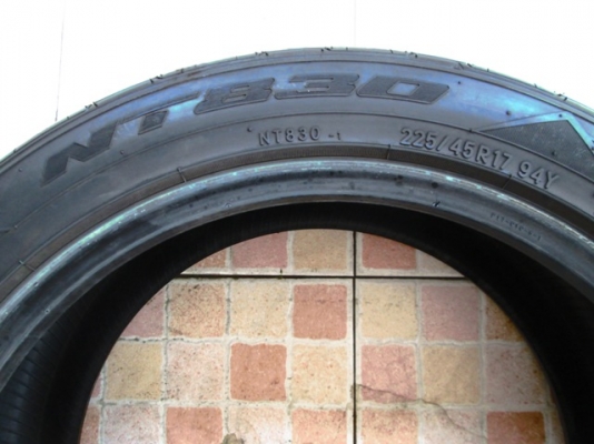 ขายยาง 225-45-17 NITTO NT830 (๋JAPAN) ปี14 (1คู่)