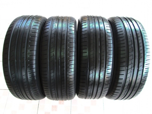 ขายยาง 215-60-16 YOKOHAMA BLUE EARTH ปี15 สวยๆ 1ชุด