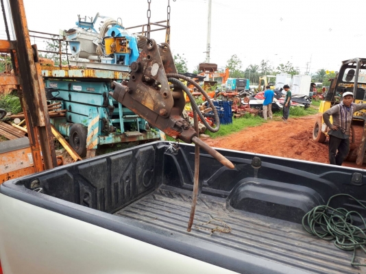 tractor-backhoe ศูนย์รวม หัวเจาะ หัวกระแทก สำหรับ รถขุด แบคโฮ มีหลายรุ่น หลายขนาด tractor-backhoe ศูนย์รวม หัวเจาะ หัวกระแทก สำหรับ รถขุด แบคโฮ มีหลายรุ่น หลายขนาด