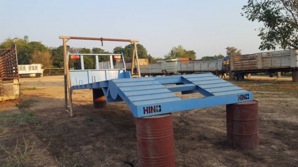 ขาย หางบรรทุกแม็คโฮของใหม่ สนใจติดต่อเรา ดำสุโขทัย โทร 089-7087998,081-7855503