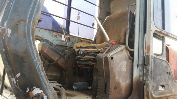 ขายรถแบลคโฮล ฮิตาชิ 120-1 เจ้าของขายเองราคา 480,000 บาท