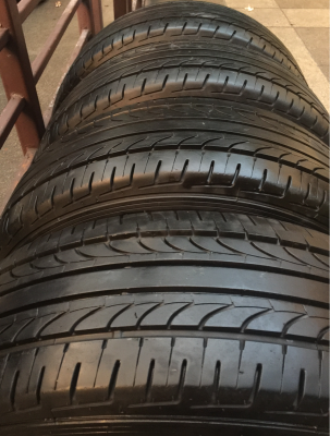ยาง Goodyear 215 70 15 ปลายปี16 ดอกเต็ม ไม่มีปะ ราคาไม่แพง