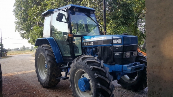 Newholland 6640 รถสวย แอร์เย็น เอกสารเล่มทะเบียน