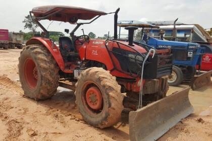ขาย 435,000 รถไถ KUBOTA M9540 ปี 51 อุกรณ์มีแค่ผานดันหน้า เอกสารเล่มทะเบียนครบ   รถอยู่ จ.อุดรธานี โทร&amp;ไอดีไลน์ 0610710295