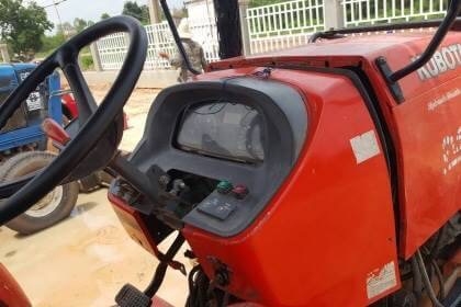 ขาย 435,000 รถไถ KUBOTA M9540 ปี 51 อุกรณ์มีแค่ผานดันหน้า เอกสารเล่มทะเบียนครบ   รถอยู่ จ.อุดรธานี โทร&amp;ไอดีไลน์ 0610710295