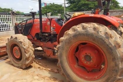 ขาย 435,000 รถไถ KUBOTA M9540 ปี 51 อุกรณ์มีแค่ผานดันหน้า เอกสารเล่มทะเบียนครบ   รถอยู่ จ.อุดรธานี โทร&amp;ไอดีไลน์ 0610710295