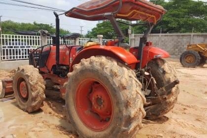 ขาย 435,000 รถไถ KUBOTA M9540 ปี 51 อุกรณ์มีแค่ผานดันหน้า เอกสารเล่มทะเบียนครบ   รถอยู่ จ.อุดรธานี โทร&amp;ไอดีไลน์ 0610710295