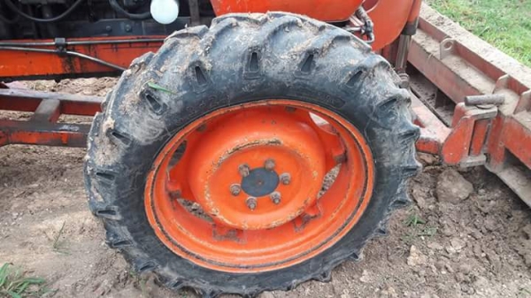 Kubota m5000 ใบดันและผ่านหลัง โรตารี่ เล่มทะเบียน ใช้งานน้อย สวยๆยางใหม่ปั๊มดีเครื่องดี ซื้อไปใช้ได้เลยไม่ต้องซ่อม ราคา 265000.฿.โทรมาครับ 0875511464 dtac 06 3635 9242 ais Kubota m5000 ใบดันและผ่านหลัง โรตารี่ เล่มทะเบียน ใช้งานน้อย สวยๆยางใหม่ปั๊มดีเครื่องดี ซื้อไปใช้ได้เลยไม่ต้องซ่อม ราคา 265000.฿.โทรมาครับ 0875511464 dtac 06 3635 9242 ais