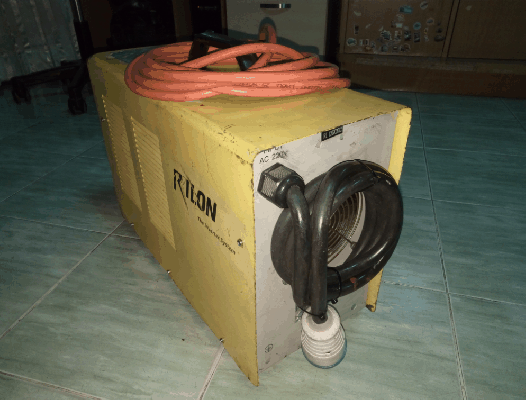 -ขายตู้เชื่อมไฟฟ้าระบบ Inverter RILON ARC300 300A. -ขายตู้เชื่อมไฟฟ้าระบบ Inverter RILON ARC300 300A.