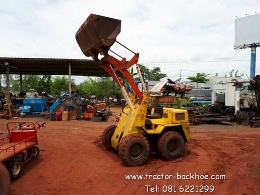 พร้อม ลุยงาน ทุกรูปแบบครับ รถตักล้อยาง 4 WD เก่านอกแท้ KOMATSU SK07 ยกสูง 3 เมตร เครื่องดีเซล