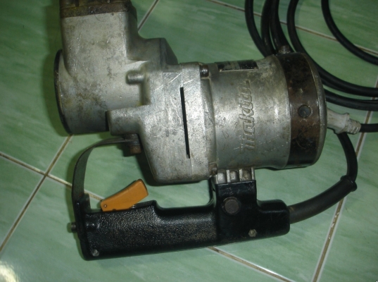 ขายสกัดไฟฟ้า (แย็ก) makita รุ่น HM1201