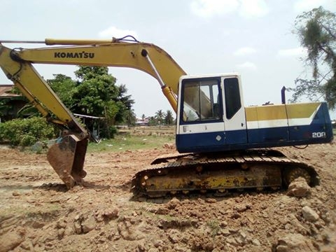 ขายดาวน์2แสนKOMATSU PC200-5เอกสารเล่มทะเบียน เครื่องเดิม สภาพพร้อมทำงาน