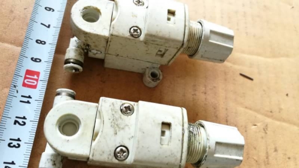 ยกชุด 5 อัน 300 บ. ส่งฟรี 083-2000058 LINE ID: line832923 Air Regulator ขนาดเล็กไว้ปรับแรงดันลมแบบละอียดยี่ห้อ SMC ทางเข้าใช้กับถังลมปรับได้ถึง 0.85 MPa ยกชุด 5 อัน 300 บ. ส่งฟรี 083-2000058 LINE ID: line832923 Air Regulator ขนาดเล็กไว้ปรับแรงดันลมแบบละอียดยี่ห้อ SMC ทางเข้าใช้กับถังลมปรับได้ถึง 0.85 MPa