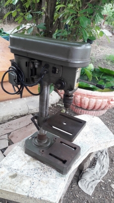 สว่านแท่น TOSHIBA DP-13 ขนาด1/4แรงม้า